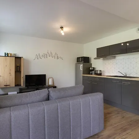 Apartment T2 Proche De La Gare De *